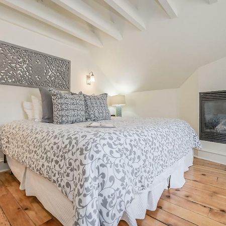 St Andrew Suites Fergus エクステリア 写真