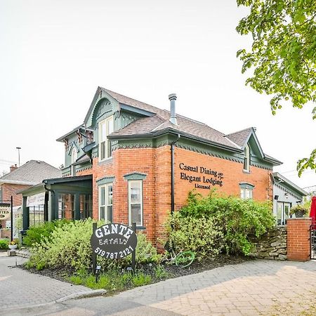 St Andrew Suites Fergus エクステリア 写真